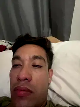 Magicerosxx69 online show from December 19, 2025, 2:37 am