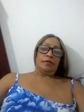 Snapshot of keyla-sensual chatting on March 9, 2025, 8:42 pm keyla-sensual online show from March 9, 2025, 8:42 pm