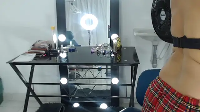 Snapshot of keyla-sensual chatting on February 20, 2025, 11:10 pm keyla-sensual online show from February 20, 2025, 11:10 pm