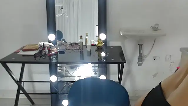 Snapshot of keyla-sensual chatting on February 9, 2025, 11:04 pm keyla-sensual online show from February 9, 2025, 11:04 pm