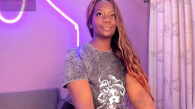 Snapshot of lanna_bx chatting on September 8, 2025, 7:13 pm lanna bx online show from September 8, 2025, 7:13 pm