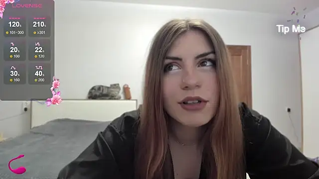 Brooooke online show from October 28, 2025, 2:05 pm