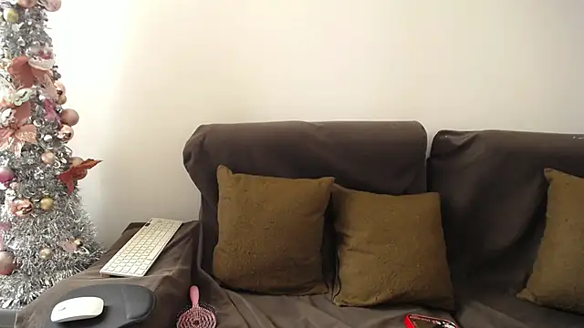 sara winehouse1 online show from January 7, 2025, 4:27 pm