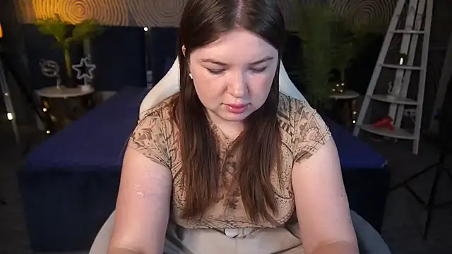 RosieMoons online show from September 27, 2025, 7:20 pm