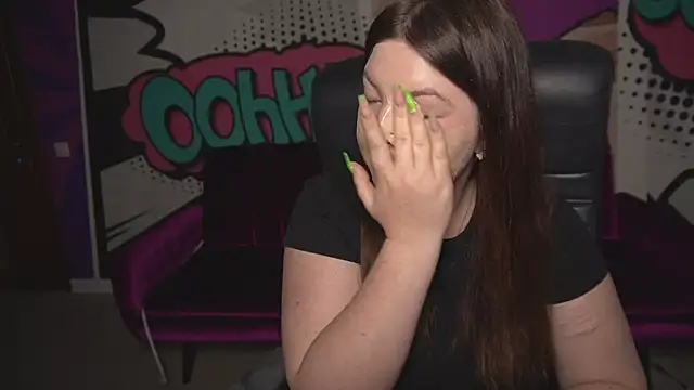 RosieMoons online show from September 10, 2025, 7:24 pm