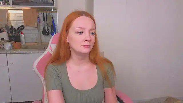 Snapshot of Radiants_two chatting on May 7, 2026, 2:53 pm Radiants two online show from May 7, 2026, 2:53 pm