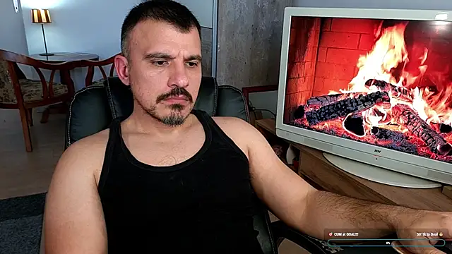 officeman7 online show from April 15, 2026, 4:11 pm