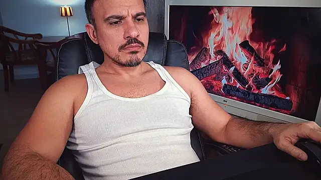 officeman7 online show from January 25, 2025, 3:09 pm