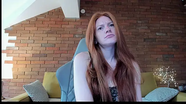 Snapshot of Aliceginger99 chatting on September 14, 2025, 5:08 am Aliceginger99 online show from September 14, 2025, 5:08 am