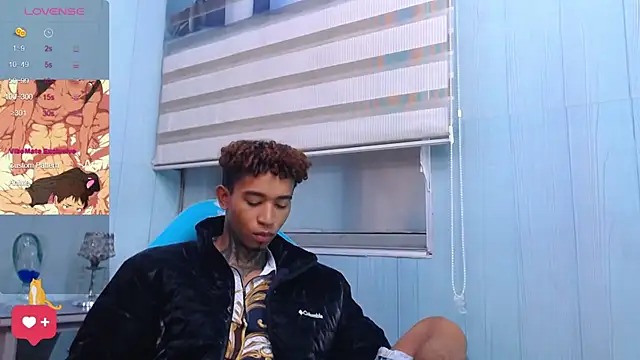 sexy blacks  online show from March 22, 2025, 11:21 am