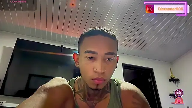 Snapshot of sexy_blacks_ chatting on June 8, 2026, 3:51 am sexy blacks online show from June 8, 2026, 3:51 am