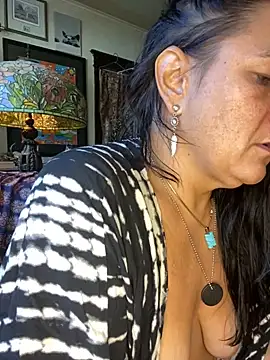 sexyasscougar online show from September 13, 2025, 9:37 pm