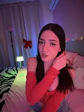 ShannonShanny online show from December 3, 2025, 7:24 pm