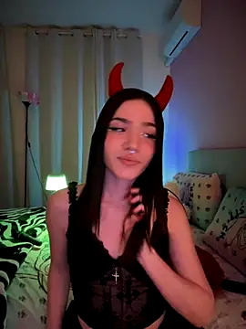 ShannonShanny online show from October 29, 2025, 6:51 pm