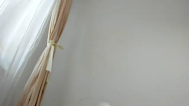 angeloflovee online show from October 29, 2025, 5:17 am