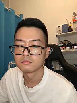 wangjian2324 online show from February 18, 2026, 5:42 pm