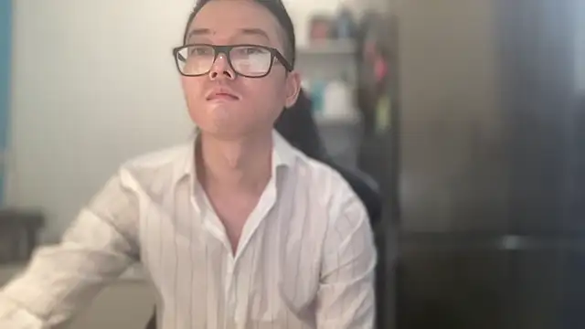 wangjian2324 online show from November 20, 2025, 3:23 pm