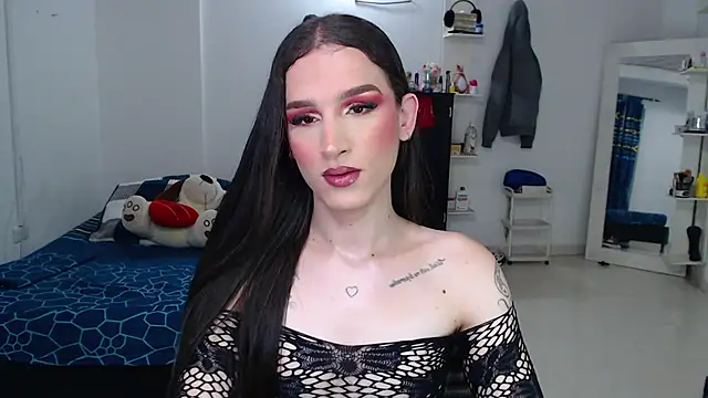 Playwithlulut77 online show from April 21, 2026, 12:12 pm