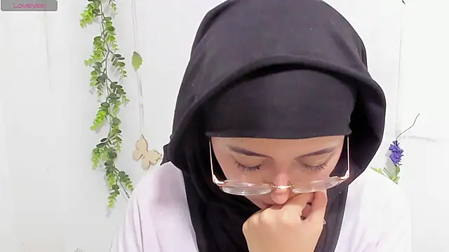 aysel elid online show from October 15, 2025, 12:53 am