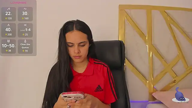 ChloeHarper  online show from March 12, 2025, 6:53 pm