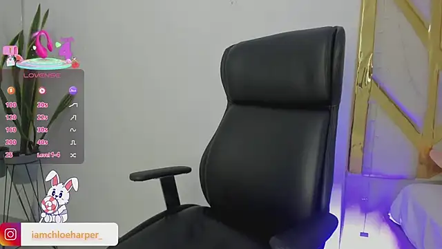 ChloeHarper  online show from March 11, 2025, 9:48 pm