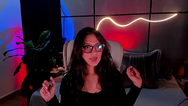 Gia Mazzon online show from February 17, 2026, 4:04 pm