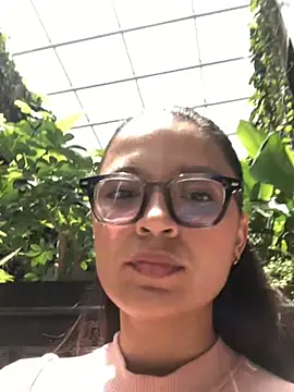 Gia Mazzon online show from March 12, 2026, 4:55 pm