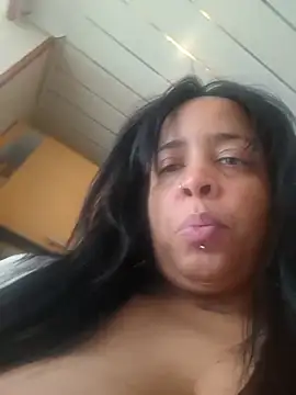 Snapshot of Pandorakarl chatting on November 3, 2025, 8:45 pm Pandorakarl online show from November 3, 2025, 8:45 pm