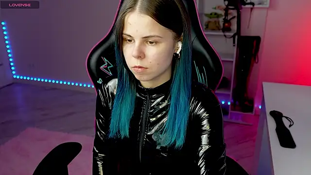 Latex Kitty online show from February 6, 2026, 2:57 pm