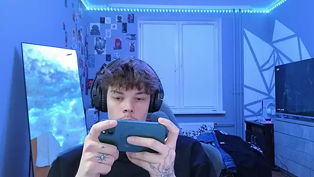 Snapshot of DENIS_HERE chatting on February 20, 2025, 4:25 pm DENIS HERE online show from February 20, 2025, 4:25 pm