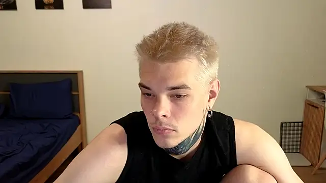 Snapshot of DENIS_HERE chatting on September 9, 2025, 4:38 pm DENIS HERE online show from September 9, 2025, 4:38 pm