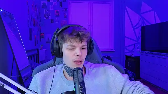 Snapshot of DENIS_HERE chatting on March 15, 2025, 11:06 pm DENIS HERE online show from March 15, 2025, 11:06 pm