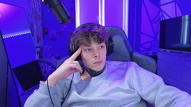 Snapshot of DENIS_HERE chatting on February 15, 2025, 12:01 pm DENIS HERE online show from February 15, 2025, 12:01 pm