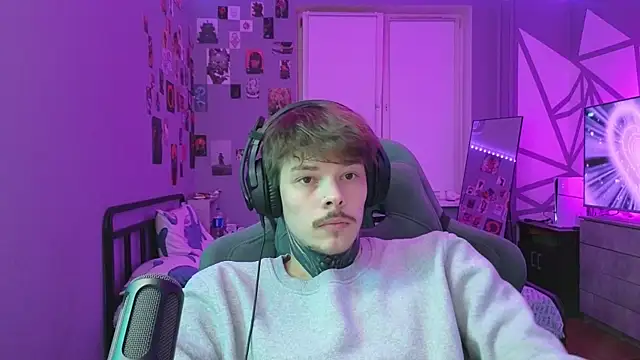 Snapshot of DENIS_HERE chatting on February 12, 2025, 2:14 am DENIS HERE online show from February 12, 2025, 2:14 am