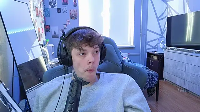 Snapshot of DENIS_HERE chatting on March 16, 2025, 1:49 pm DENIS HERE online show from March 16, 2025, 1:49 pm