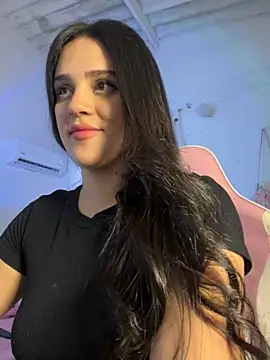 Snapshot of violet-333 chatting on November 14, 2025, 8:12 pm violet-333 online show from November 14, 2025, 8:12 pm