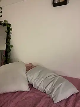 Snapshot of violet-333 chatting on September 26, 2025, 9:32 pm violet-333 online show from September 26, 2025, 9:32 pm