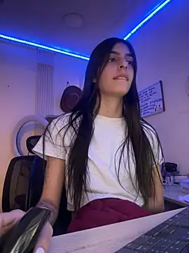 cristel 17 online show from February 8, 2025, 7:15 am