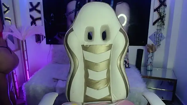 perlasharick 3 online show from September 9, 2025, 1:42 pm