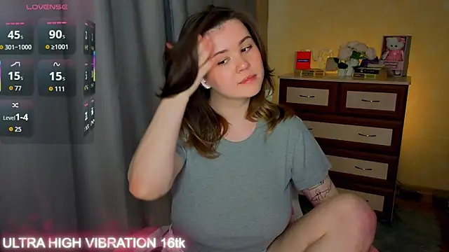 cutie mili online show from May 13, 2026, 9:38 am