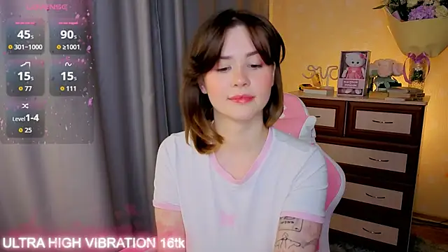 cutie mili online show from October 22, 2025, 8:47 am