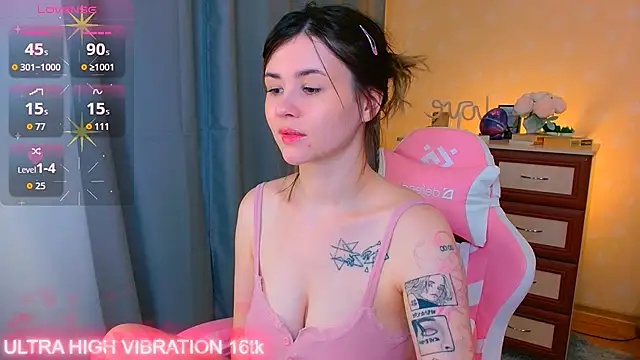 cutie mili online show from September 24, 2025, 7:04 am