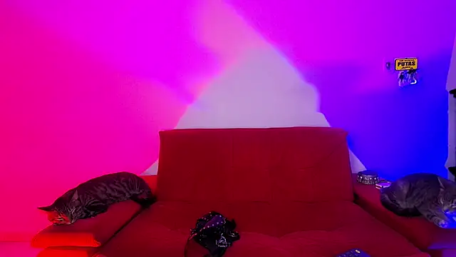 Snapshot of irregular_fetish_ chatting on November 28, 2025, 11:05 pm irregular fetish online show from November 28, 2025, 11:05 pm