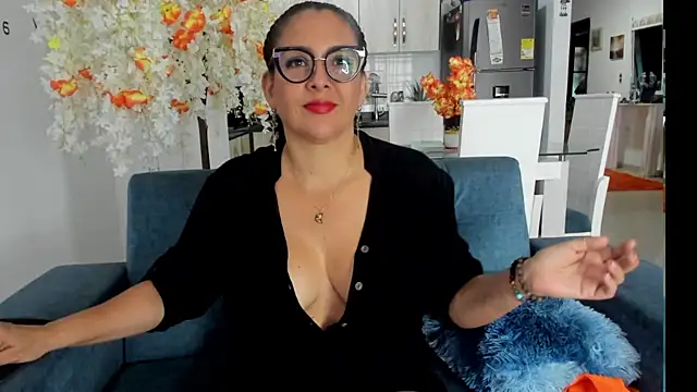 Snapshot of dakota_johnson10 chatting on October 31, 2025, 9:32 pm dakota johnson10 online show from October 31, 2025, 9:32 pm