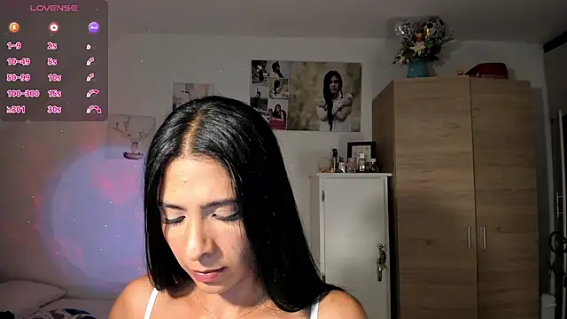 VeronikaOlsen online show from November 27, 2025, 1:28 am