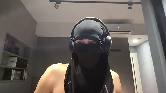 Snapshot of rippedbutskinny chatting on May 27, 2026, 3:41 pm rippedbutskinny online show from May 27, 2026, 3:41 pm
