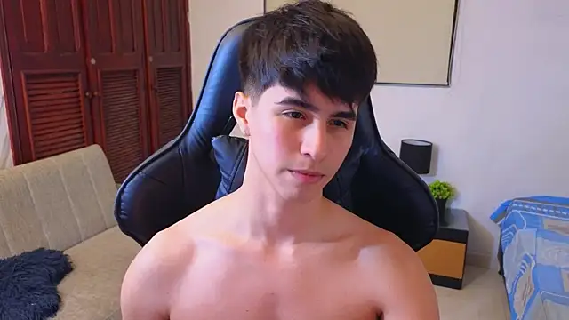 Snapshot of carl_dixon chatting on June 27, 2026, 3:34 am carl dixon online show from June 27, 2026, 3:34 am