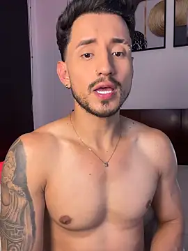 AxelKing1326 online show from March 8, 2026, 2:04 am