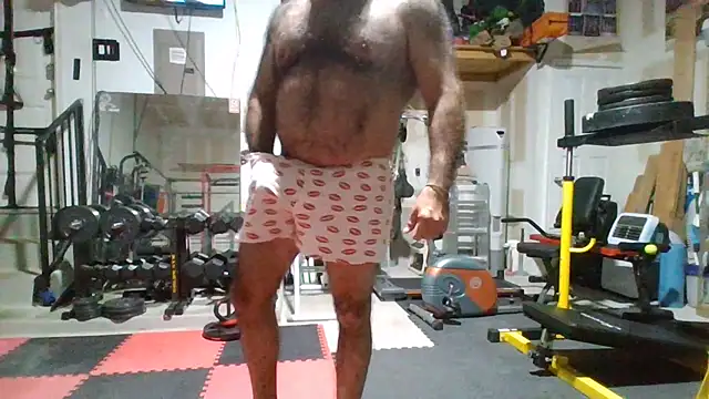 Snapshot of chainjulious chatting on March 23, 2026, 1:33 pm chainjulious online show from March 23, 2026, 1:33 pm