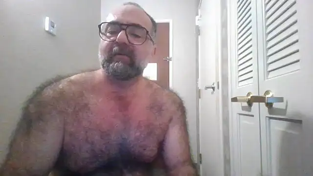 Snapshot of chainjulious chatting on March 13, 2026, 2:11 pm chainjulious online show from March 13, 2026, 2:11 pm